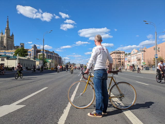 Евгений, Россия, Звенигород, 45 лет, 1 ребенок. Хочу найти Женственную, ласковуюХарактер скверный, не женат