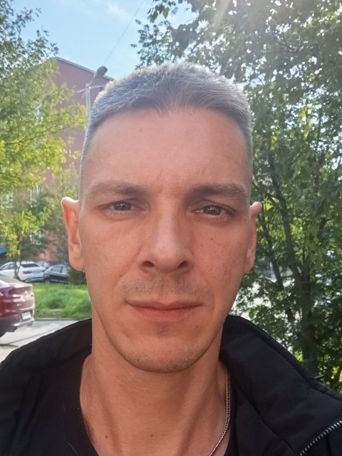 Иван, Россия, Ульяновск, 39 лет, 1 ребенок. Познакомлюсь с женщиной для любви и серьезных отношений, брака и создания семьи, дружбы и общения.  Анкета 835168. 