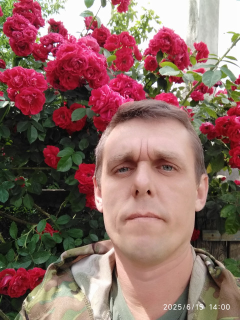 Сергей, Россия, Донецк, 41 год, 1 ребенок. Познакомлюсь с женщиной для любви и серьезных отношений.добрый ласковый надежный любяший