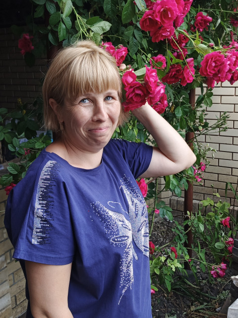 Ана Кутняк, Россия, Луганск, 40 лет, 1 ребенок. Знакомство с матерью-одиночкой из Луганска