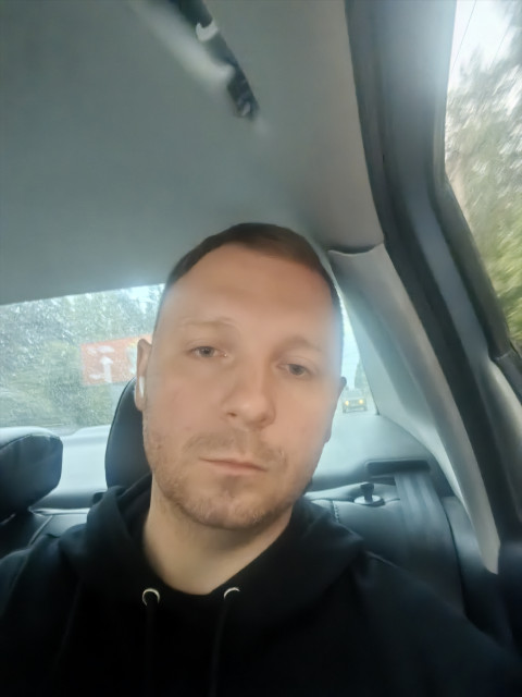 Сергей, Санкт-Петербург, м. Площадь Ленина, 36 лет, 2 ребенка. Познакомлюсь с женщиной для любви и серьезных отношений, брака и создания семьи.Привет. Ищу женщину для серьёзных отношений. Мне 35, зовут Сергей. Финансово стабилен, со своими ква