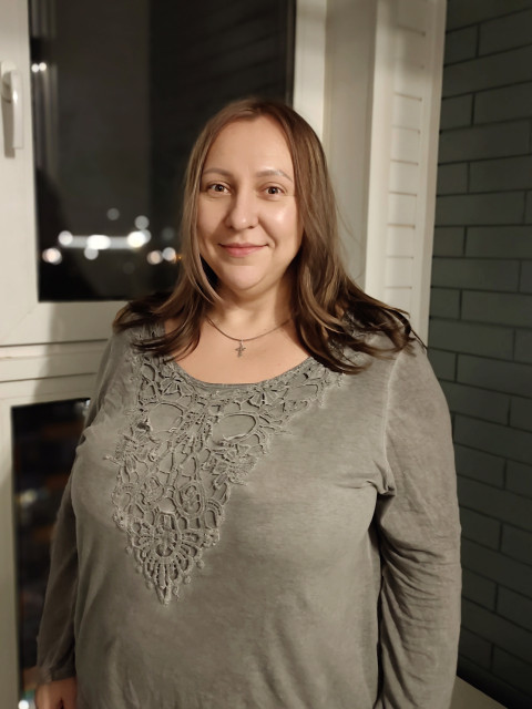 Анна, Москва, м. Прокшино, 40 лет, 1 ребенок. Ищу: Курение или алкоголь - в нашей семье никто не употребляет. Целоваться с пепельницей это не моё, смотреть...  Анкета 835532. 