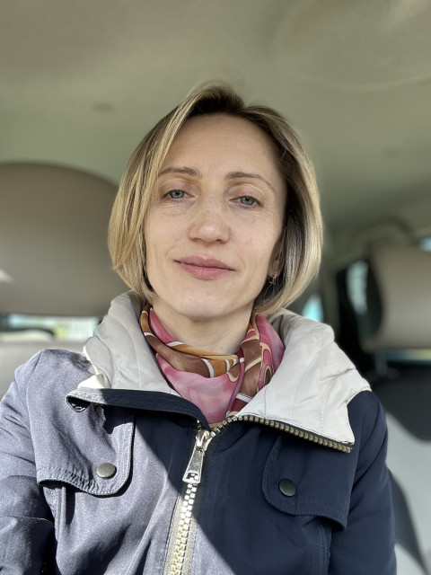 Юлия, Санкт-Петербург, 42 года, 2 ребенка, 1 фото. Ищу: ВО, Без ВП, ЗОЖ, предприниматель, развитие, осознанность, ответственность. Жаворонок. Любит спорт. Путешествия...  Анкета 835553. 