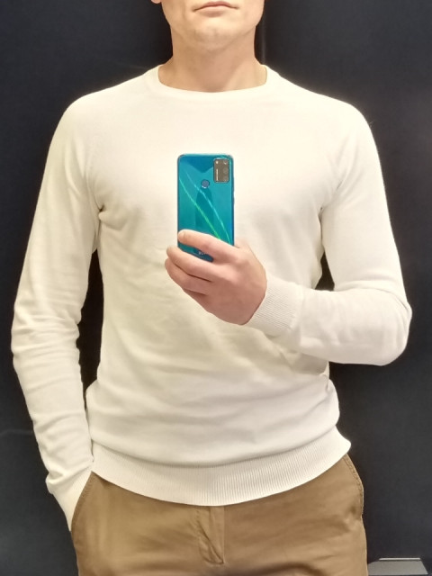 Вячеслав Зайцев, Россия, Саратов, 31 год. Хочу найти Не сварливую, не дуру, не полную, добродушную, не алкашку, симпатичнуюВ ровновесии души и тела. 
Уважаю миросоздание и ценю природу. Спокоен, рассудителен