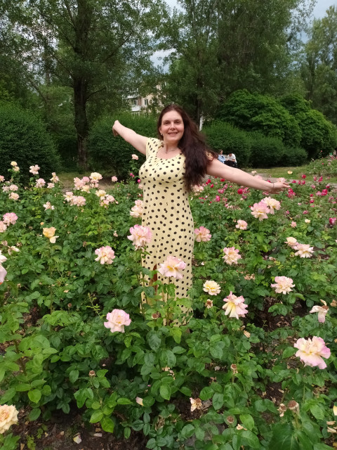 Оксана, 44 года. Веду здоровый образ жизни, спорт, творчество, природа!)