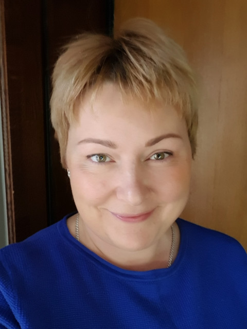 Елена, Москва, м. Бабушкинская, 49 лет, 1 ребенок. Хочу найти Нужен адекватный, добрый, семейный, самостоятельный мужчина, с чувством юмора и прочно стоящий на свМне 48 лет, с чувством юмора, открытая, общительная, легко схожусь с людьми. В отношениях цен