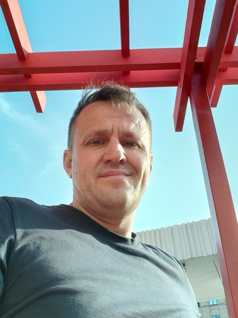 Александр, Россия, Москва, 39 лет, 2 ребенка. Он ищет её: Познакомлюсь с женщиной для любви и серьезных отношений.Отец, альпинист, юрист