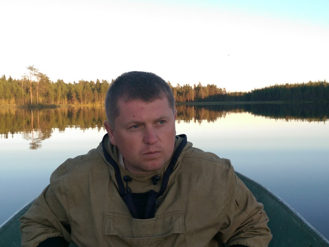 Николай Петров, Россия, Электроугли, 44 года, 1 ребенок. Живу в частном доме - собаки, кошки, камин. Не ищу развлечений, верю в семейные ценности, в честный 