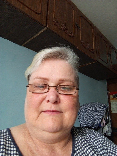 Светлана, Россия, Смоленск, 54 года. Она ищет его: Познакомлюсь с мужчиной для любви и серьезных отношений.Вдова уже давно, живу одна без детей, по гороскопу рыба, рост 168 вес 110 кг, 54 года .