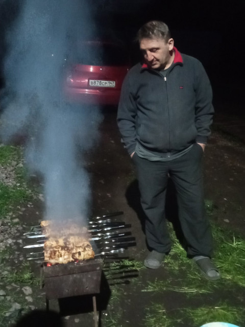 Олег, Россия, Санкт-Петербург, 54 года. Познакомлюсь с женщиной для дружбы и общения.Не женат детей нет живу в Мурино