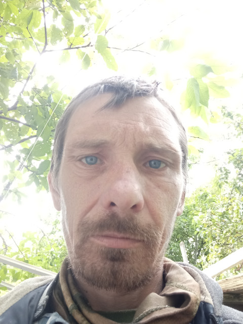 Николай, Россия, Хадыженск, 42 года. Познакомлюсь с женщиной для любви и серьезных отношений, брака и создания семьи, гостевого брака.При обращении