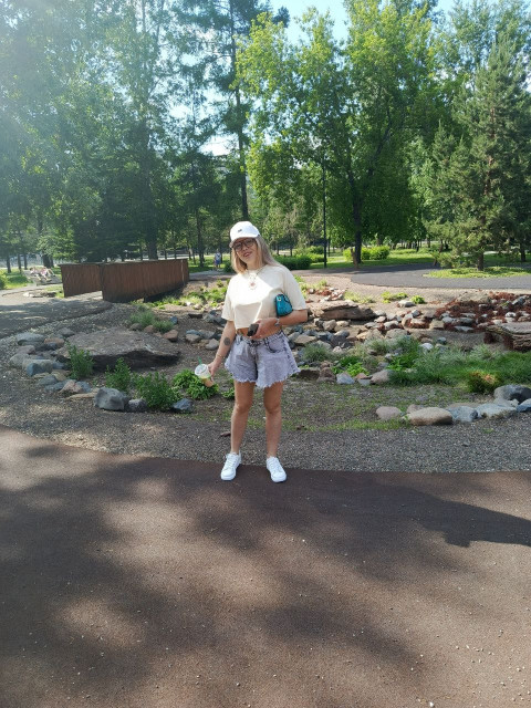 Натали, Россия, Красноярск, 44 года, 1 ребенок. Общительная, свободная, искала подходящий сайт знакомств крестному-нашла себе. Здравствуйте жители. 