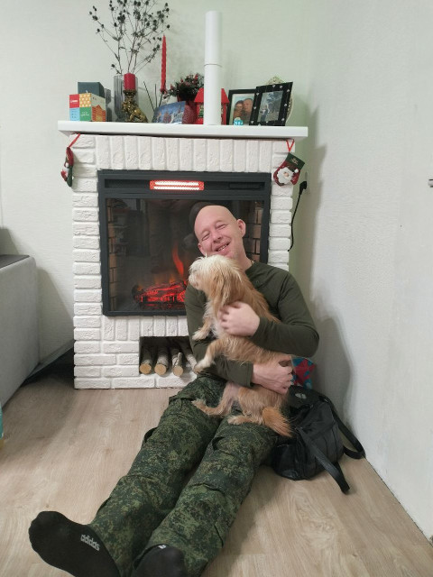 Денис, Россия, Карабаново, 45 лет, 1 ребенок. Он ищет её: Познакомлюсь с женщиной для дружбы и общения.Ветеран 2 войн, разведен, сын взрослый, жильем обеспечен, дача, гараж, ещё на сво нахожусь