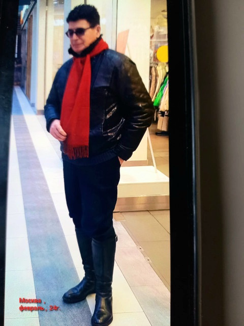 Николай, Москва, м. Воробьёвы горы, 71 год, 1 ребенок. Он ищет её: женщину для любви и серье
зных отношений. 

-- ЭТО ТАК ЖЕ ДОМИНИРУЮЩИЙ
 МОТИВ МОЕГО ЗДЕСЬ ПРИСУТ  Анкета 837550. 