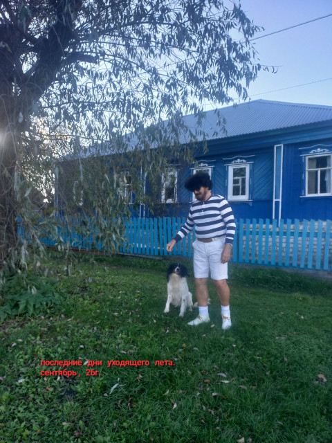 Последние   дни       
Уходящего   лета....
..........
Сентябрь  ,  26г.
На   даче.