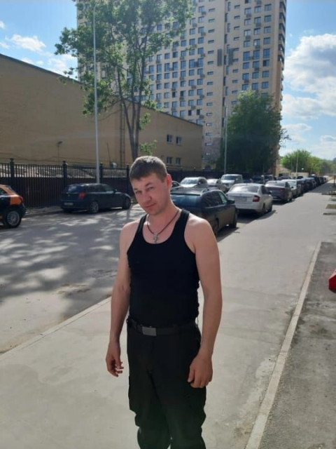 Алексей, Россия, Волгоград, 36 лет. Познакомлюсь с женщиной для любви и серьезных отношений, брака и создания семьи, рождения совместныхРаботящий, симпатичный, выпиваю по праздникам, общительный, заботливый