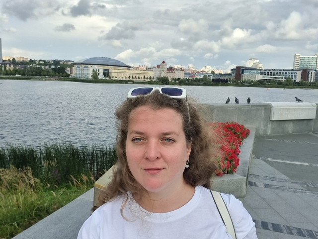 Алла, Россия, Санкт-Петербург, 37 лет, 1 ребенок. Познакомлюсь с мужчиной для любви и серьезных отношений, брака и создания семьи. Без вредных привычеВеселая, полненькая, со своими тараканами, как и любая женщина... мечтаю о свое доме, огороде, снова