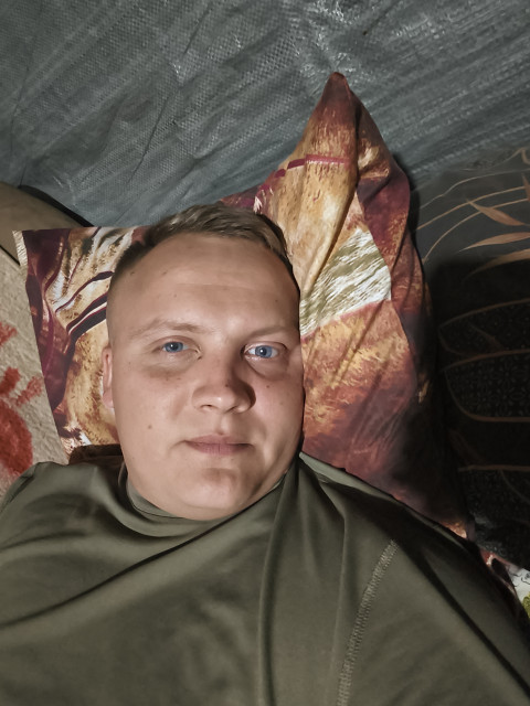 Юрий, Россия, Донецк, 26 лет, 1 ребенок. Он ищет её: Познакомлюсь с девушкой для любви и серьезных отношений, дружбы и общения.Добрый, весёлый, жизнерадостный, влюбчивый, заботливый но и требовательный и хочу взаимности