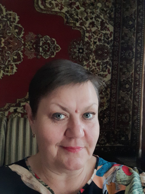 Карина, Россия, Тула, 58 лет, 2 ребенка. Познакомлюсь с мужчиной для дружбы и общения.Рост 167, приятной полноты. Симпатичная.