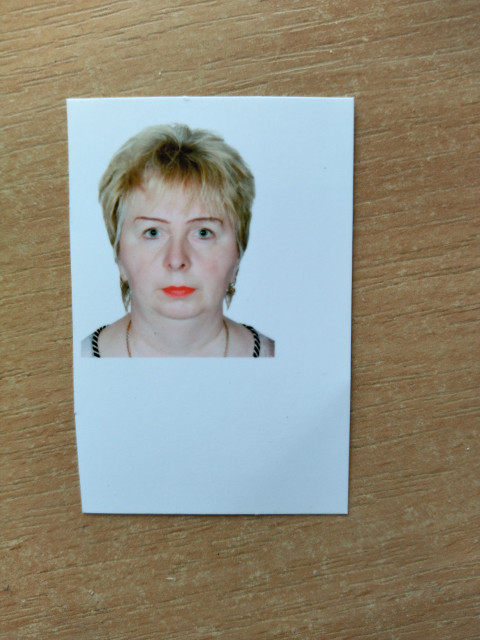 Людмила, Беларусь, Минск, 58 лет, 2 ребенка. Цель знакомства найти свою половинку для создания семьиВдова. Воспитываю дочь 8 лет. Увлекаюсь путешествиями, музыкой, дачей. Работаю врачом.. Сыну 35 лет.