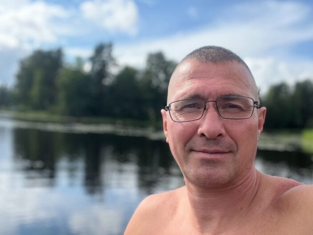 Александр, Санкт-Петербург, м. Девяткино, 47 лет, 1 ребенок. Познакомлюсь с женщиной для любви и серьезных отношений.Ищу стройную и веселую)