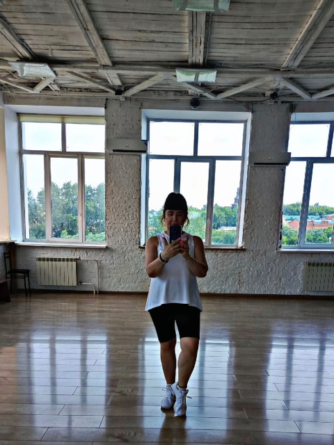 Татьяна, Россия, Северск, 55 лет, 1 ребенок. Познакомлюсь с мужчиной для любви и серьезных отношений, дружбы и общения.Спокойная, надёжная, уравнрвешенная, 
 ценю чувство юмора и умение находить выход из любой ситуации