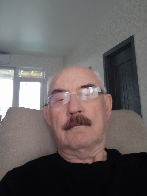 Валерий, Россия, Краснодар, 70 лет. Познакомлюсь с женщиной для брака и создания семьи.Нормальный уравновешенный мужчина с чувством юмора, с неглупой головой и руками растущими из нужного