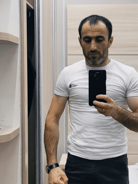 Вусал, Россия, Москва, 37 лет. Ищу женщину для серьёзных отношений.Жизнерадостный 🥰