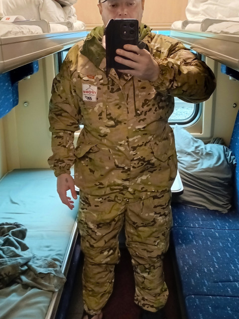 Максим, Россия, Иркутск, 42 года. Познакомлюсь с женщиной для любви и серьезных отношений.Я не пью алкоголь но курю работаю монтажником вахтой так что доход имею