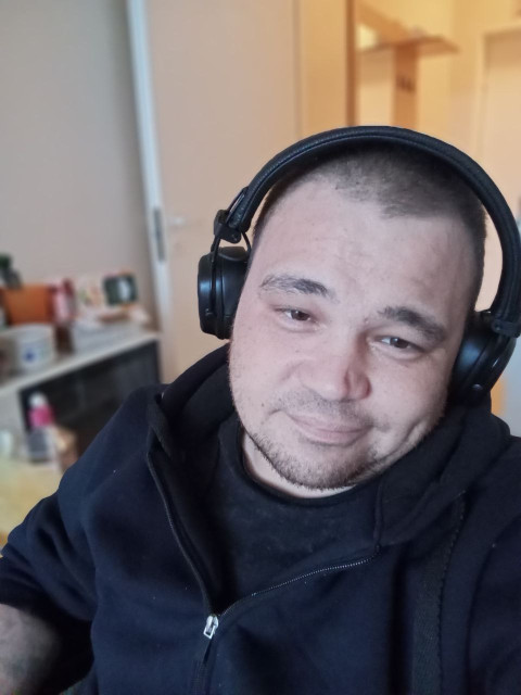 Владислав Иванов, Санкт-Петербург, м. Петроградская, 32 года, 1 ребенок. При знакомстве