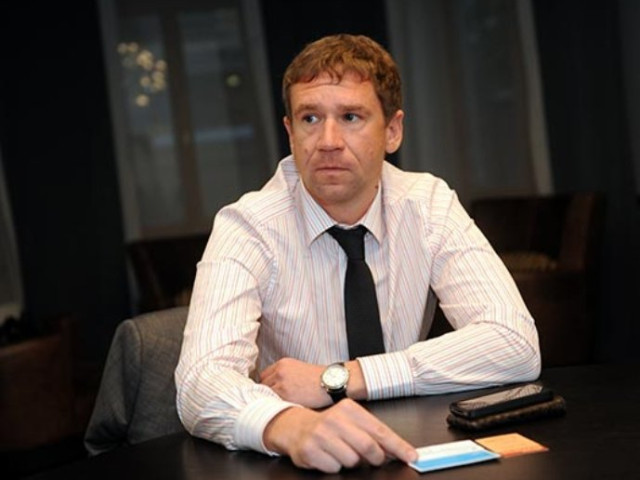 Дмитрий, Россия, Санкт-Петербург, 36 лет. Хочу найти В поиске настоящей, современной леди. Готов взять на себя полную финансовую ответственность, поддержУверенный в себе и наглый человек. Ценю в людях смелость и решимость.