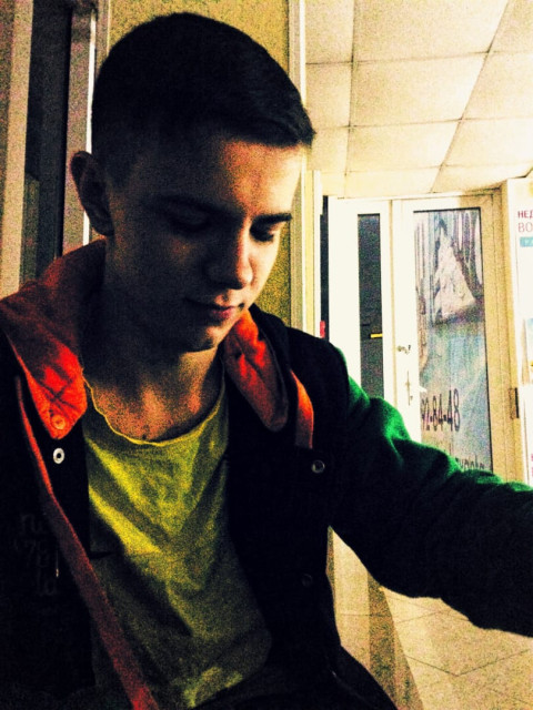 Роман, Россия, Владивосток, 29 лет. Хочу найти Буду рад всем знакомствам и отдам себя общению по возможности конечно, жду ту самую идеальную, но поС ранней юности привлекают девушки исключительно старше на 5-10 и более лет. Привлекает ни как объек