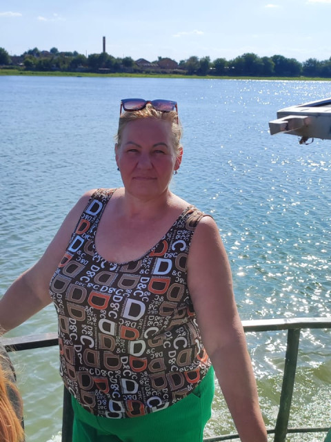 Елена, Россия, Астрахань, 47 лет, 2 ребенка. Познакомлюсь с мужчиной для любви и серьезных отношений.Весёлая, жизнерадостная женщина познакомлюсь с мужчиной для серьезных отношений.