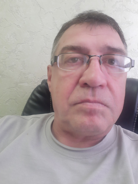 Андрей, Москва, м. Солнцево, 52 года, 2 ребенка. Познакомлюсь с женщиной для любви и серьезных отношений, брака и создания семьи.Живу в Люберцах. Образование высшее. Работаю МУ.