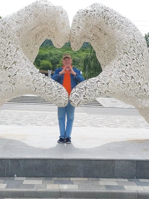 Андрей, Россия, Воткинск, 60 лет, 2 ребенка. Познакомлюсь с женщиной для любви и серьезных отношений.Веду ЗОЖ люблю гулять ежедневно на природе Пою в Ансамбле Вкусно готовлю