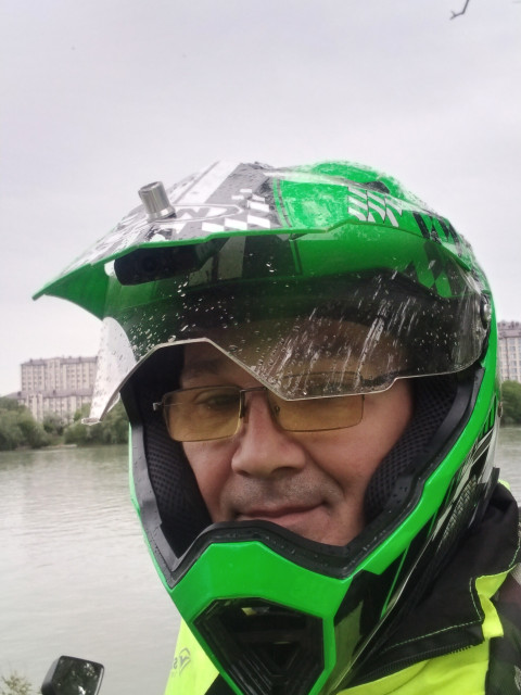 Alex Vulf, Россия, Краснодар, 54 года, 1 ребенок. Хочу найти волшебная на всю голову.Мне 54. С удовольствием гоняю на мотоцикле по лесу. По треку, по городу. Ищу директора своего предпр