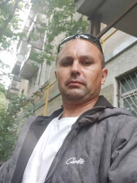 Познакомлюсь. Женщиной 28/до 34. Доброй Женщиной. Сам живу, советская гавань. Хабаровский край.