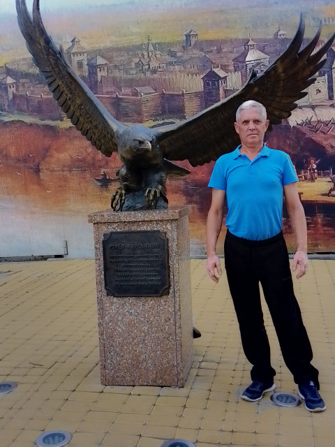 Эдуард, Россия, Гусь-Хрустальный, 54 года. Нормальный адекватный человек. Военный пенсионер