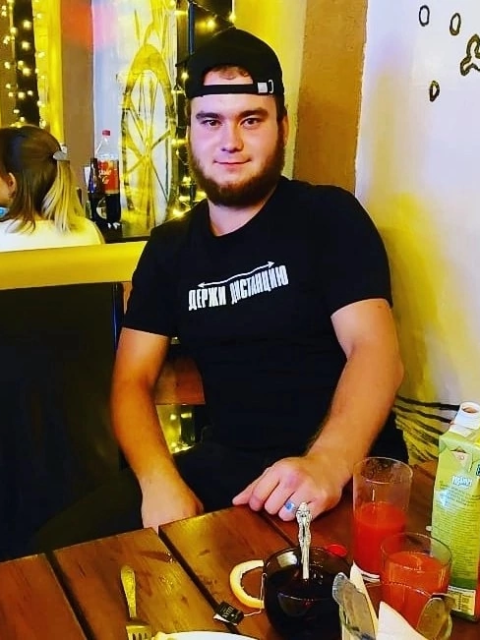 Олег, Бузулук, 25 лет, 1 фото. Познакомлюсь с девушкой для дружбы и общения.  Анкета 840096. 