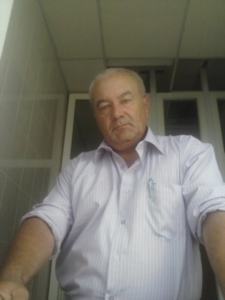 Александр Братухин, Казахстан, Караганда, 64 года, 3 ребенка. Хочу найти Умную. Домашнюю.Вдовец. Не пью. Здоровый образ жизни. Свой бизнес.
