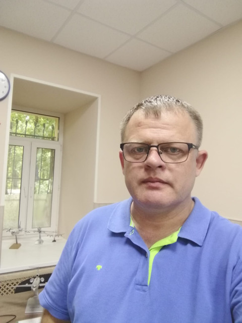 Evgeniy, Россия, Москва, 46 лет, 1 ребенок. Спокоен, уравновешен. В разводе. Нахожусь в поиске своей половинки. 
Работаю в авиационной логистик