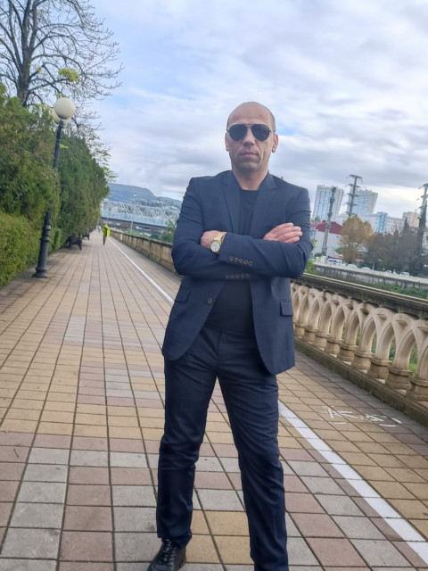 Анатолий, Россия, Екатеринбург, 45 лет. Познакомиться с парнем из Екатеринбурга