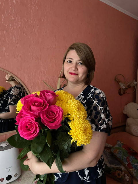 Светлана, Москва, Домодедовская, 52 года, 1 ребенок. Познакомлюсь с мужчиной для дружбы и общения.Хочу познакомиться с положительным мужчиной без хамства. Общительная, имею чувство юмора, люблю гуля