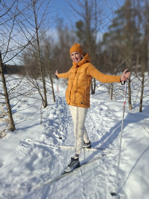 Натали Кириллова, Россия, Гатчина, 46 лет, 1 ребенок. Хочу встретить надежного, верного, доброго и позитивного человека. С которым легко и интересно будетЖизнерадостная, добрая, открытая. Люблю порядок, вкусно готовлю, обожаю детей. Правда в жизни пригод