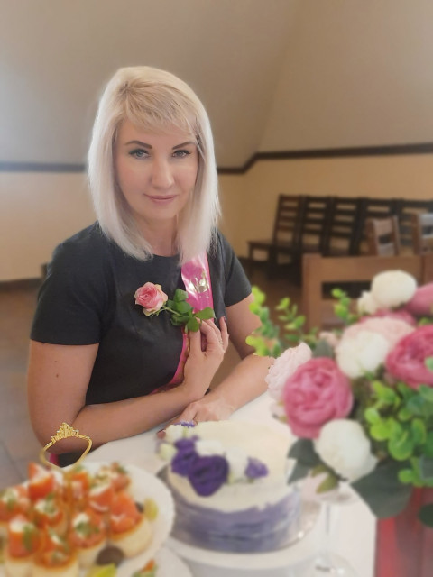 Натали Кириллова, Россия, Гатчина, 46 лет, 1 ребенок. Хочу встретить надежного, верного, доброго и позитивного человека. С которым легко и интересно будетЖизнерадостная, добрая, открытая. Люблю порядок, вкусно готовлю, обожаю детей. Правда в жизни пригод