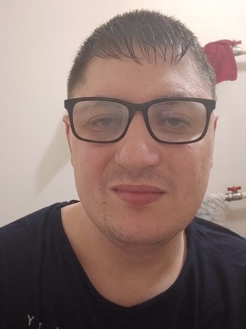 Иван, Россия, Кемерово, 28 лет. Познакомлюсь с женщиной для любви и серьезных отношений.Я добрый хороший парень хочу себе найти хорошую добрую женщину в возрасте лет 65 66 для серьезных от