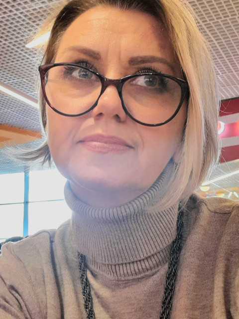 Елена, Санкт-Петербург, м. Новочеркасская, 49 лет, 1 ребенок. Знакомство с матерью-одиночкой из Санкт-Петербурга