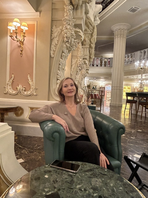 Татьяна, Россия, Санкт-Петербург, 54 года. Познакомлюсь с мужчиной для любви и серьезных отношений, брака и создания семьи, воспитания детей.Есть взрослая дочь, но живёт отдельно и детей нет, я хочу отдавать частицы своей души и сил для ребё