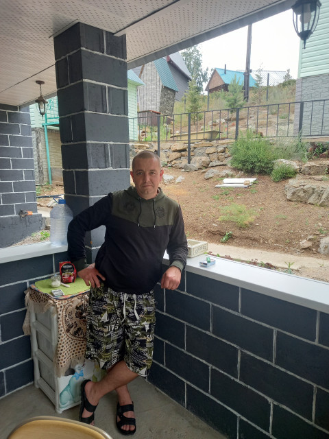 Олег, Россия, Новосибирск, 46 лет, 1 ребенок. Познакомлюсь с женщиной для любви и серьезных отношений, брака и создания семьи.Живу в новосибирске