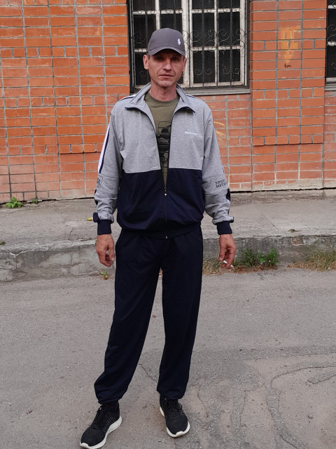 Фёдор, Россия, Людиново, 47 лет, 2 ребенка. Познакомлюсь с женщиной для брака и создания семьи уставшей,, быть сильной, . 
Способной создать уюНастоящий, в отношениях, дружбе, работе. 
Зрелый, морально и психологически. 
Имею свои твердые уб